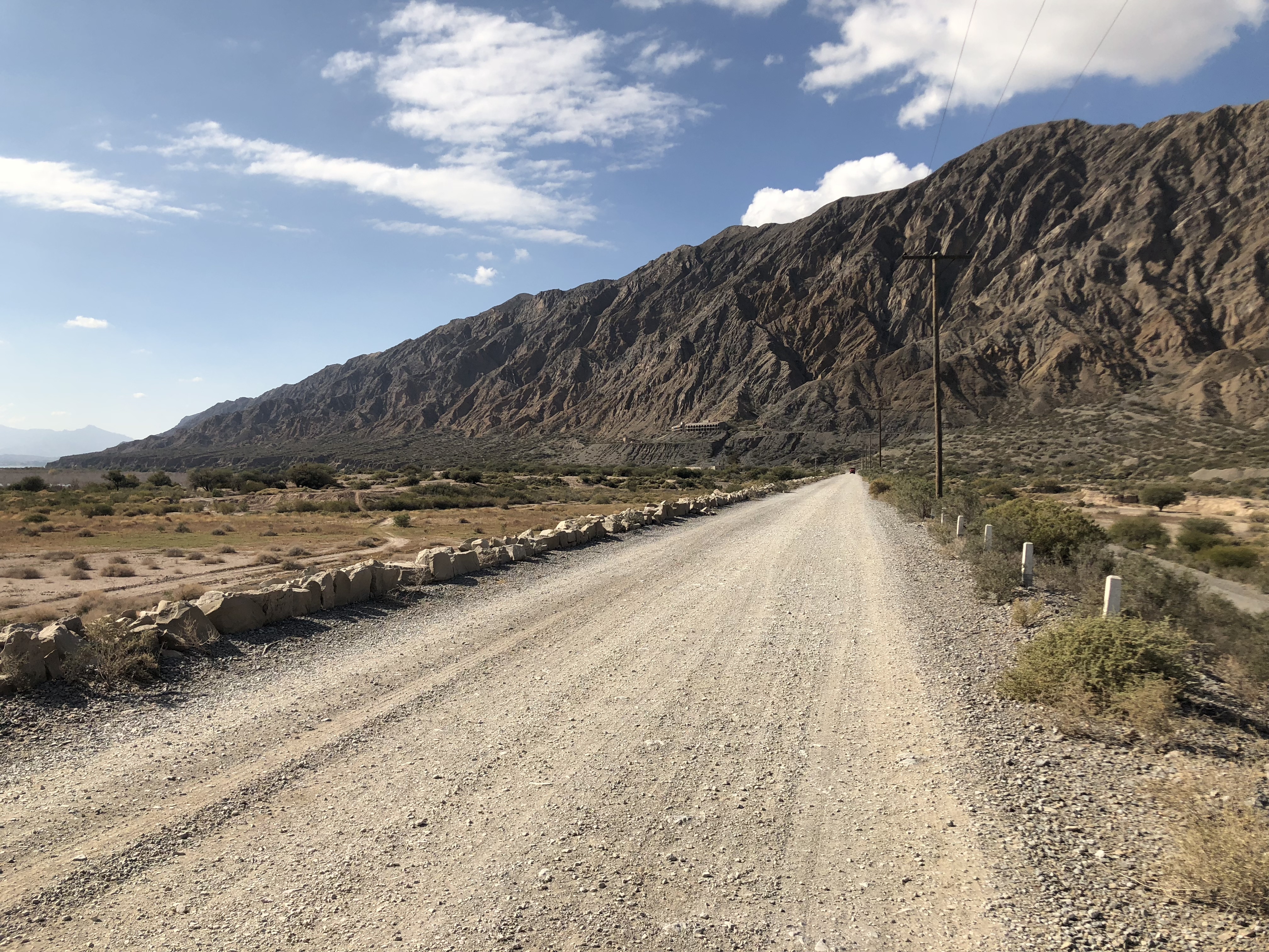 Entrando a las entrañas de la tierra con las mejores tecnologías, creando una infraestructura que impulsa el desarrollo de la región respetando el entorno.