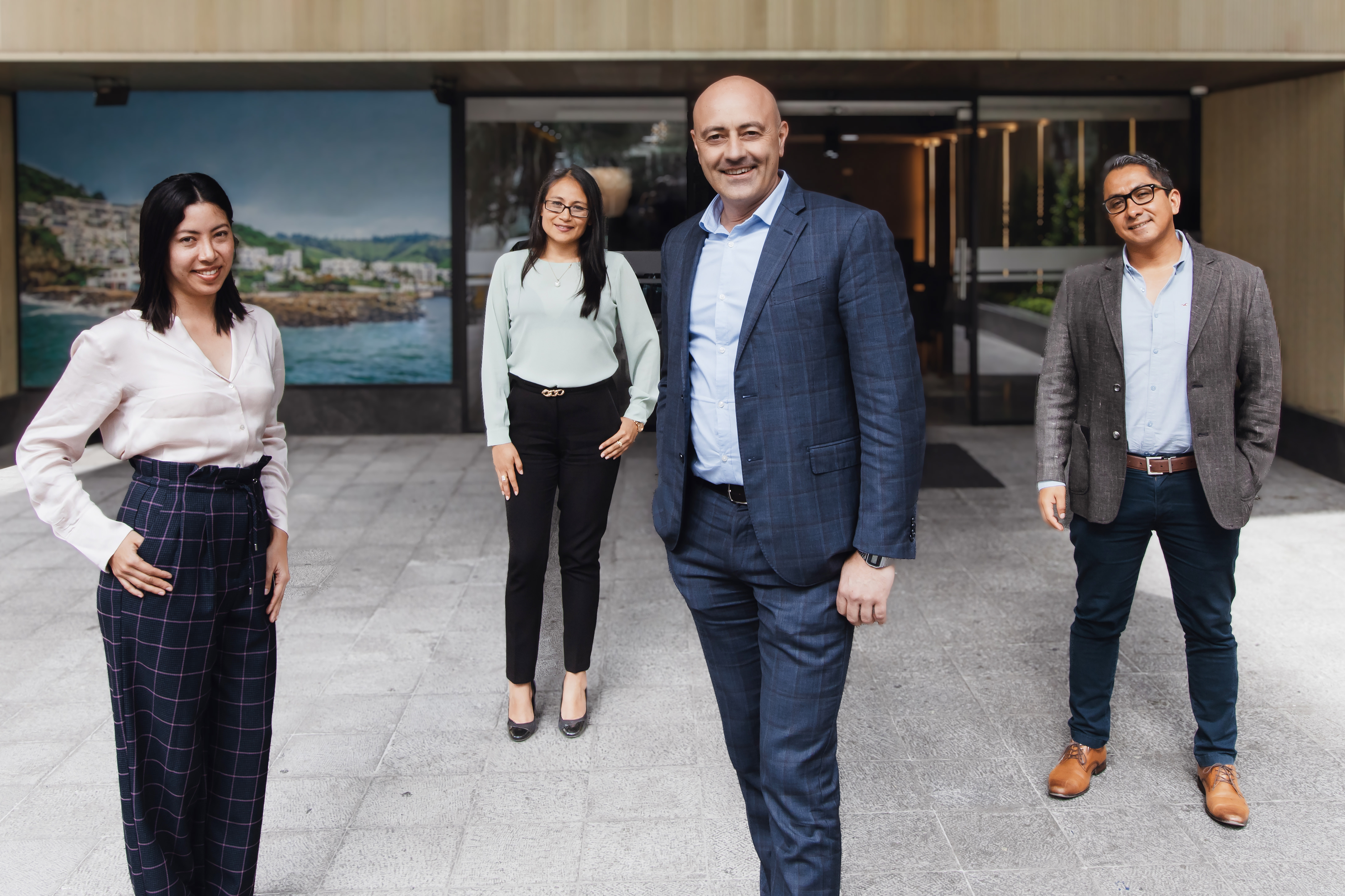 (left to right) Mery Ortiz, Viviana Tinajero, Fabio Micheli  (Direttore), Byron Tapia