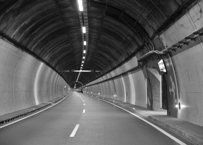 Melide-Grancia (Switzerland): 1.7 km long tunnel equipped with multicell piezometers
