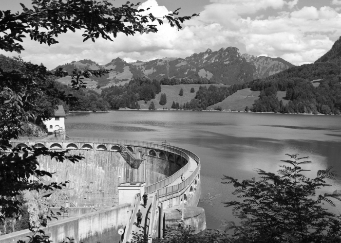 Groupe-E dams (Switzerland): 8 dams (arch, gravity)