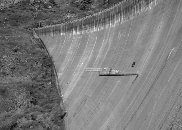 Pian Telessio dam (Italy): 80 m high arch-gravity dam affected by AAR