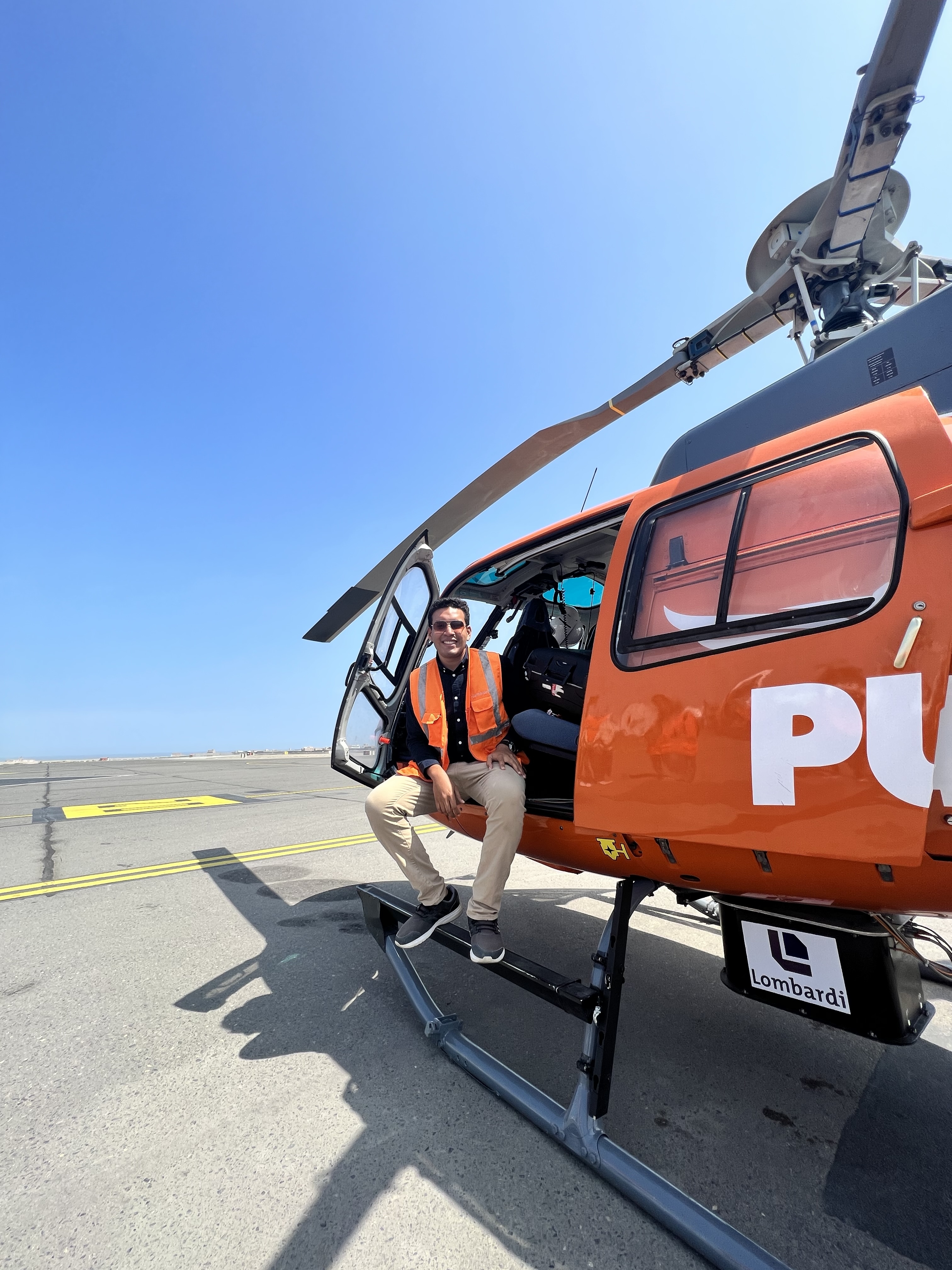 Helicóptero equipado con tecnología LiDAR para relevamiento de 11 mil hectáreas. El trabajo, demandó 6 días de vuelo, el marcado de 10 mil aspas y + de 80 colaboradores para el postproceso.