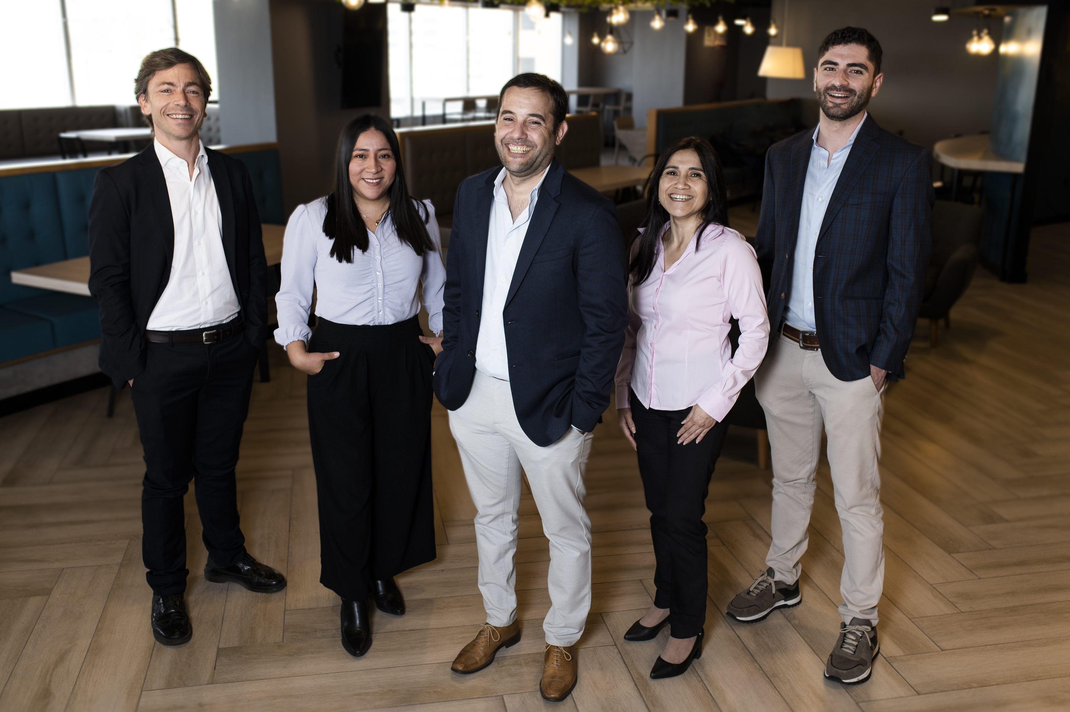 (left to right) Marco Cuffaro, Fressia Sinforoso, Juan Pedro Parodi (Country Manager}, Elizabeth Vera, Fernando Saba